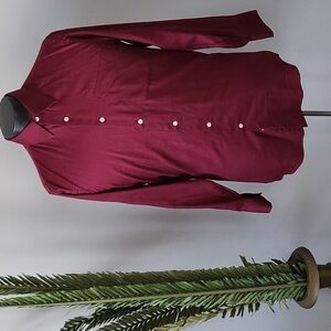 Linea Uomo plum colored long sleeve wrinkle resistant dress shirt